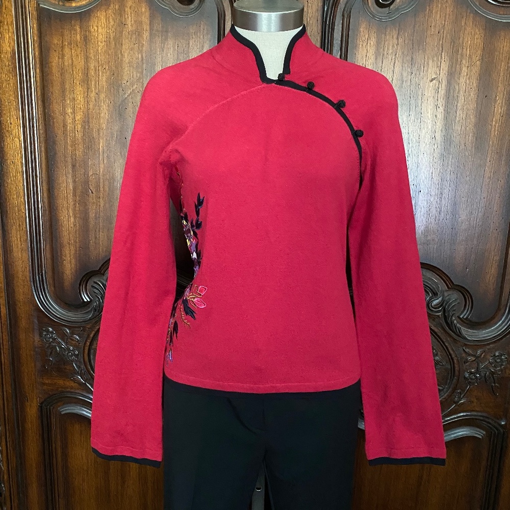 Women's New Charlotte Tarantola Red & Black Flowered Detail Sweater Size Medium